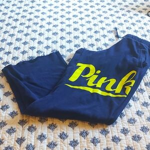 Wide leg VS Pink sweatpants